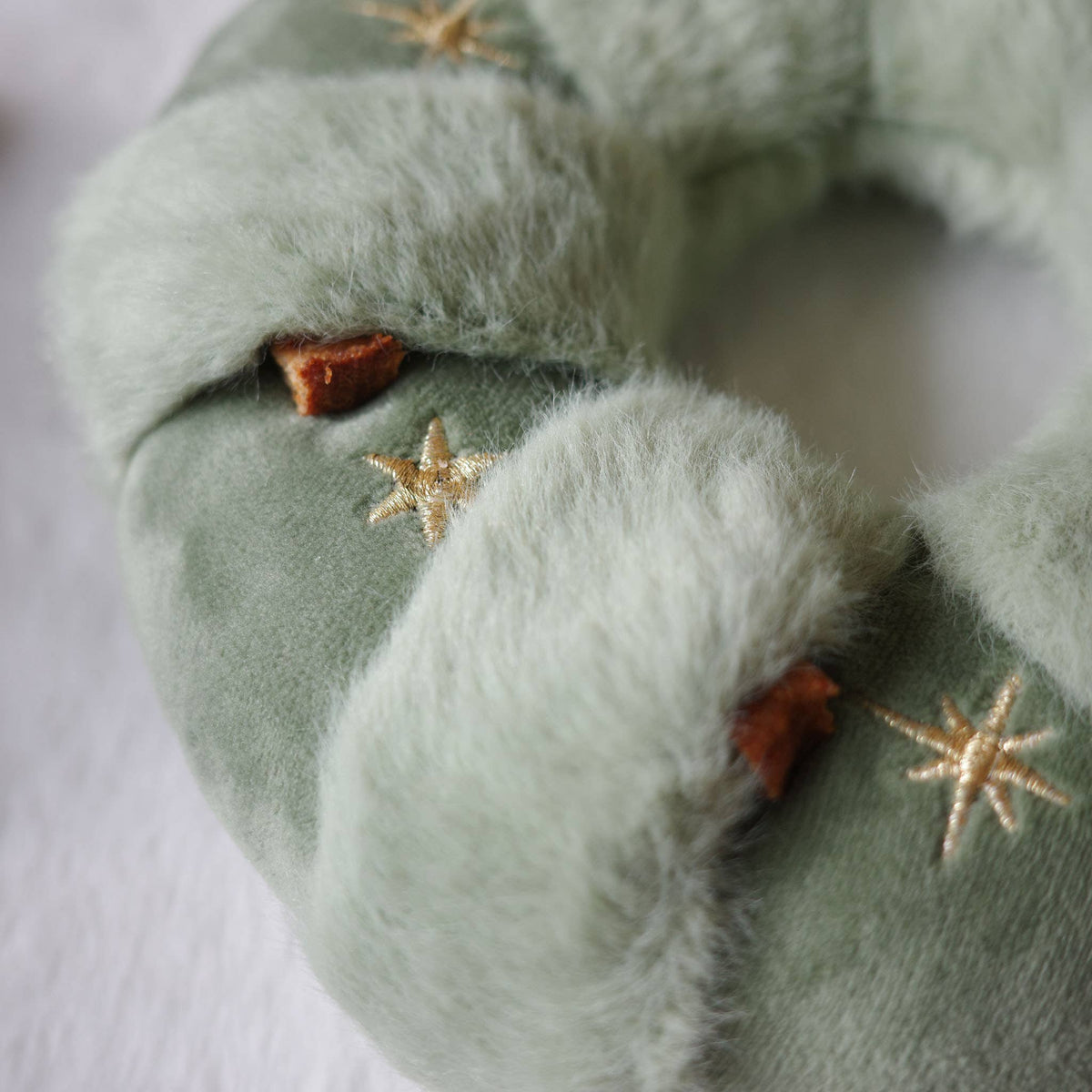 [Holiday🎄] Festive Wreath Nosework Toy
